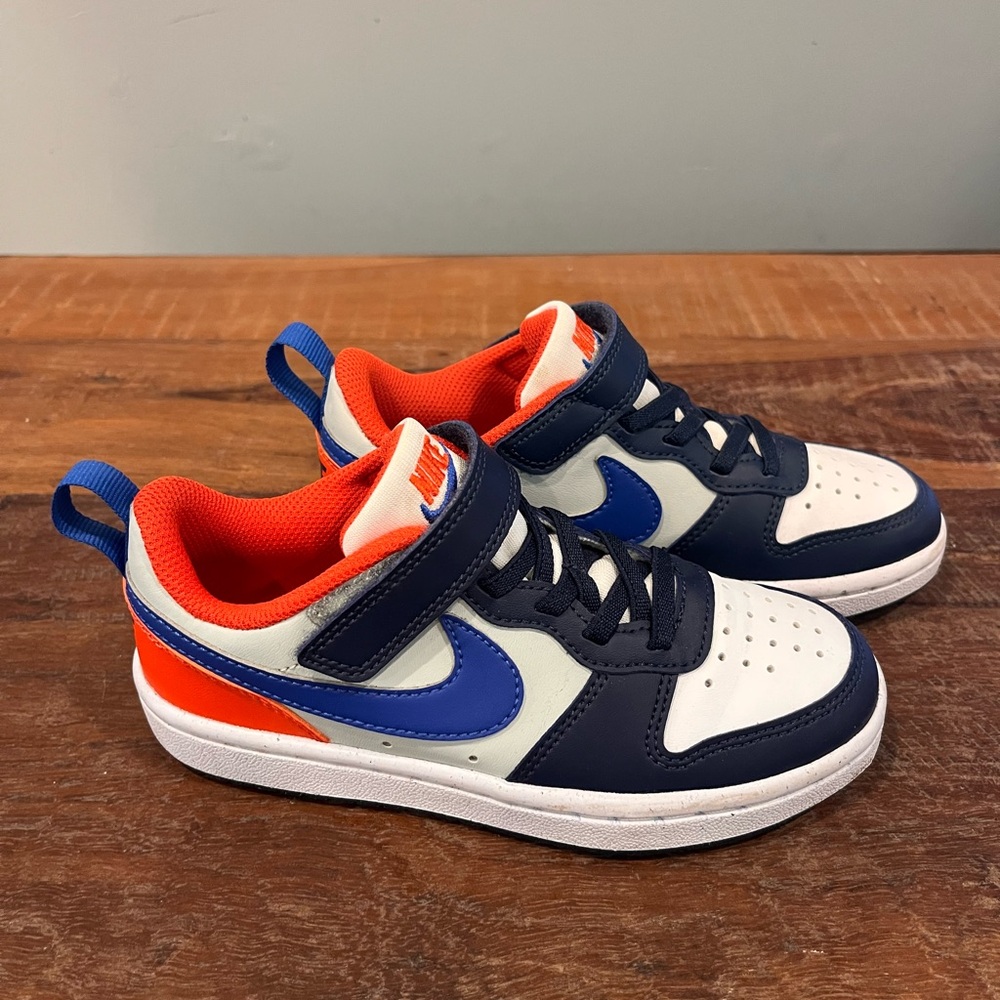 Nike Blue and White Sneakers Classic Low-Top Design